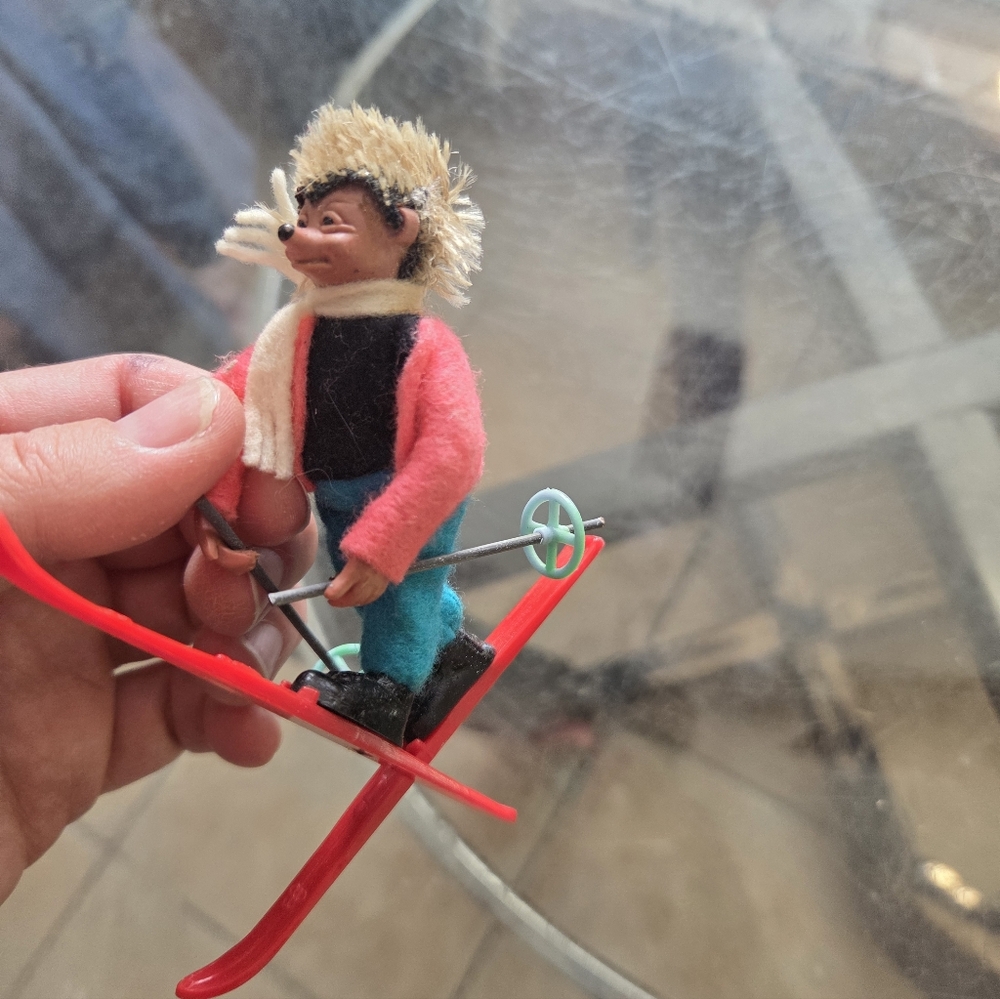 Vintage Steiff Peter Mecki hedgehog skiing 1960s Germany kitsch whimsy MCM